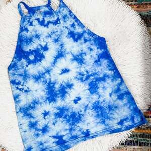 MOSSIMO SUPPLY CO • Blue + White Marble Tie-Dyed Tank Top